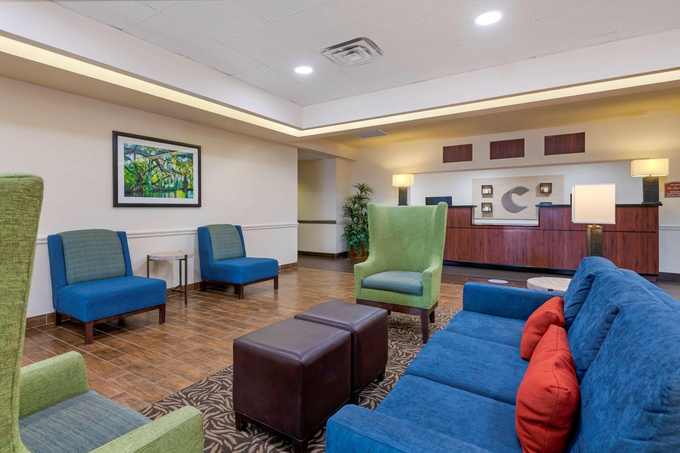 Comfort Inn & Suites Airport Fort Myers Exterior foto