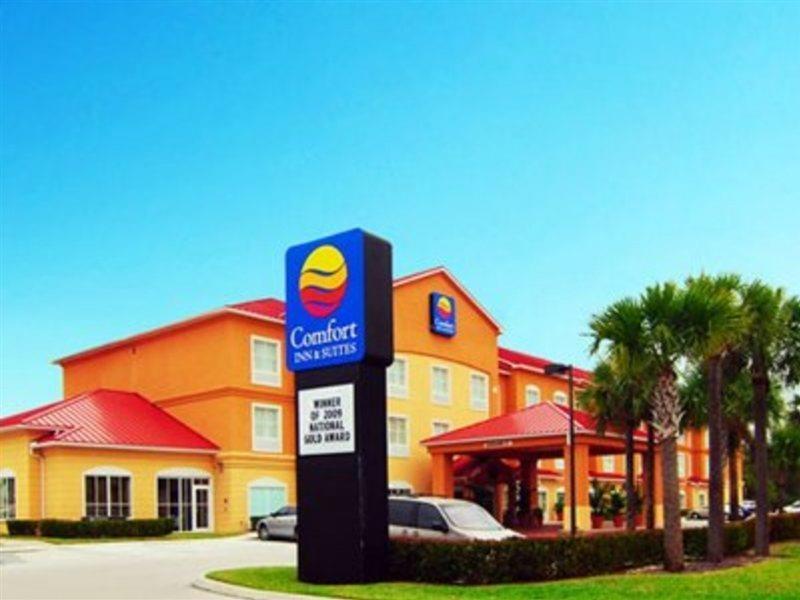Comfort Inn & Suites Airport Fort Myers Exterior foto